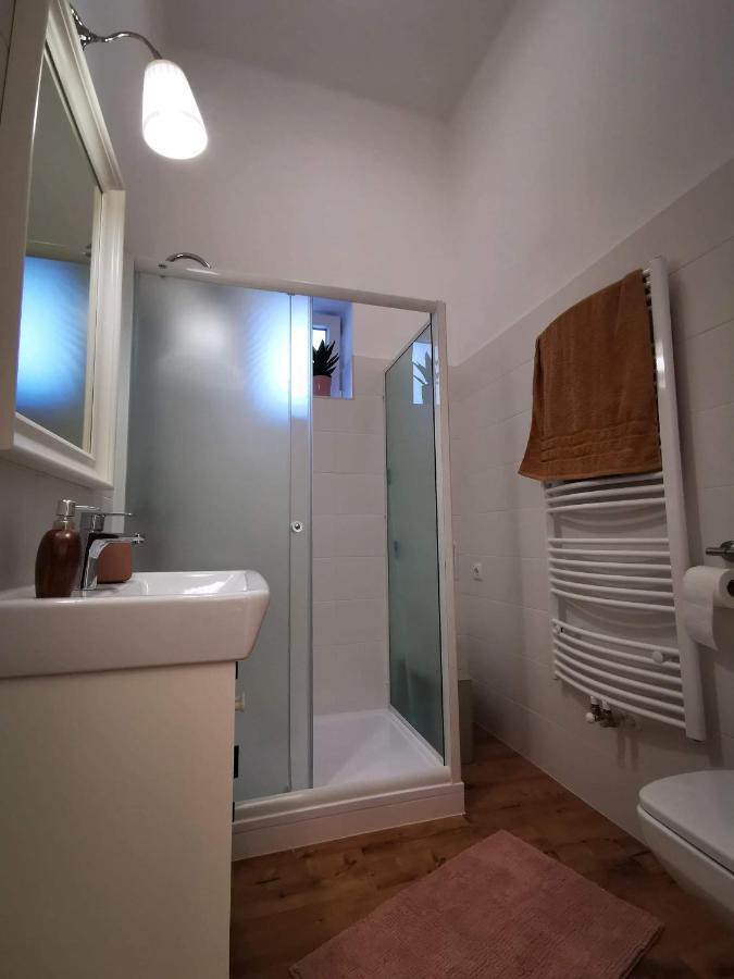 Gold 2 Apartman Sopron Exterior photo