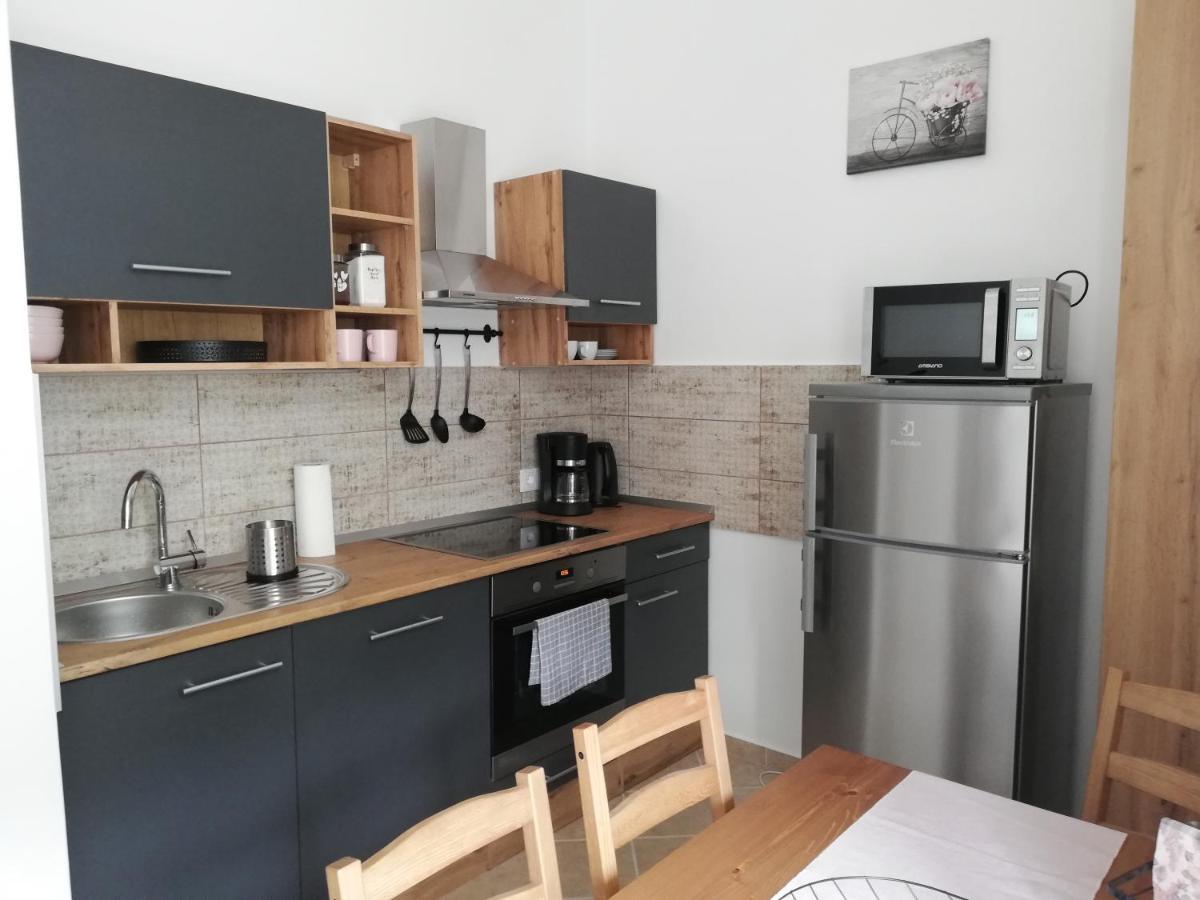 Gold 2 Apartman Sopron Exterior photo